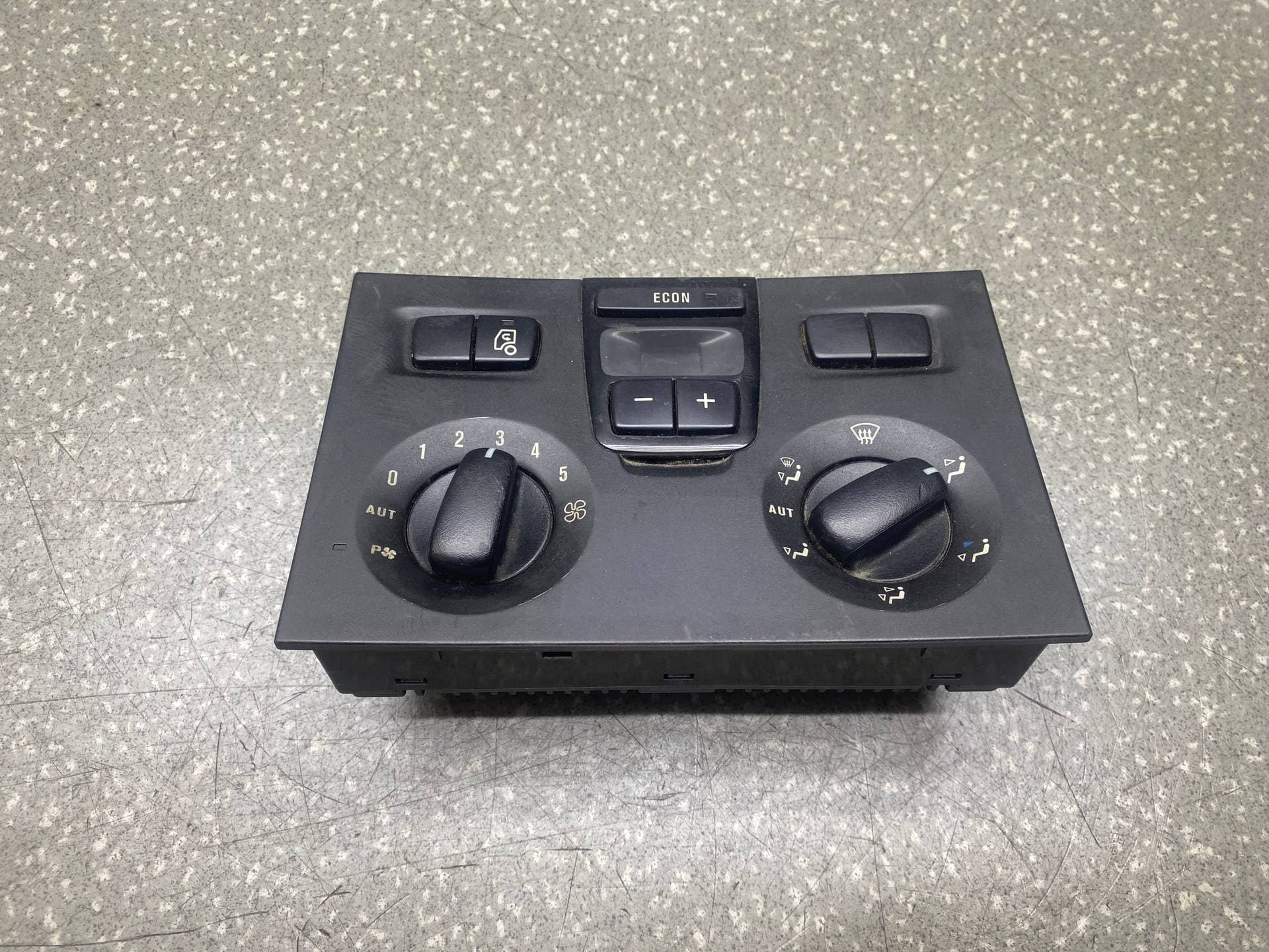 photo-1