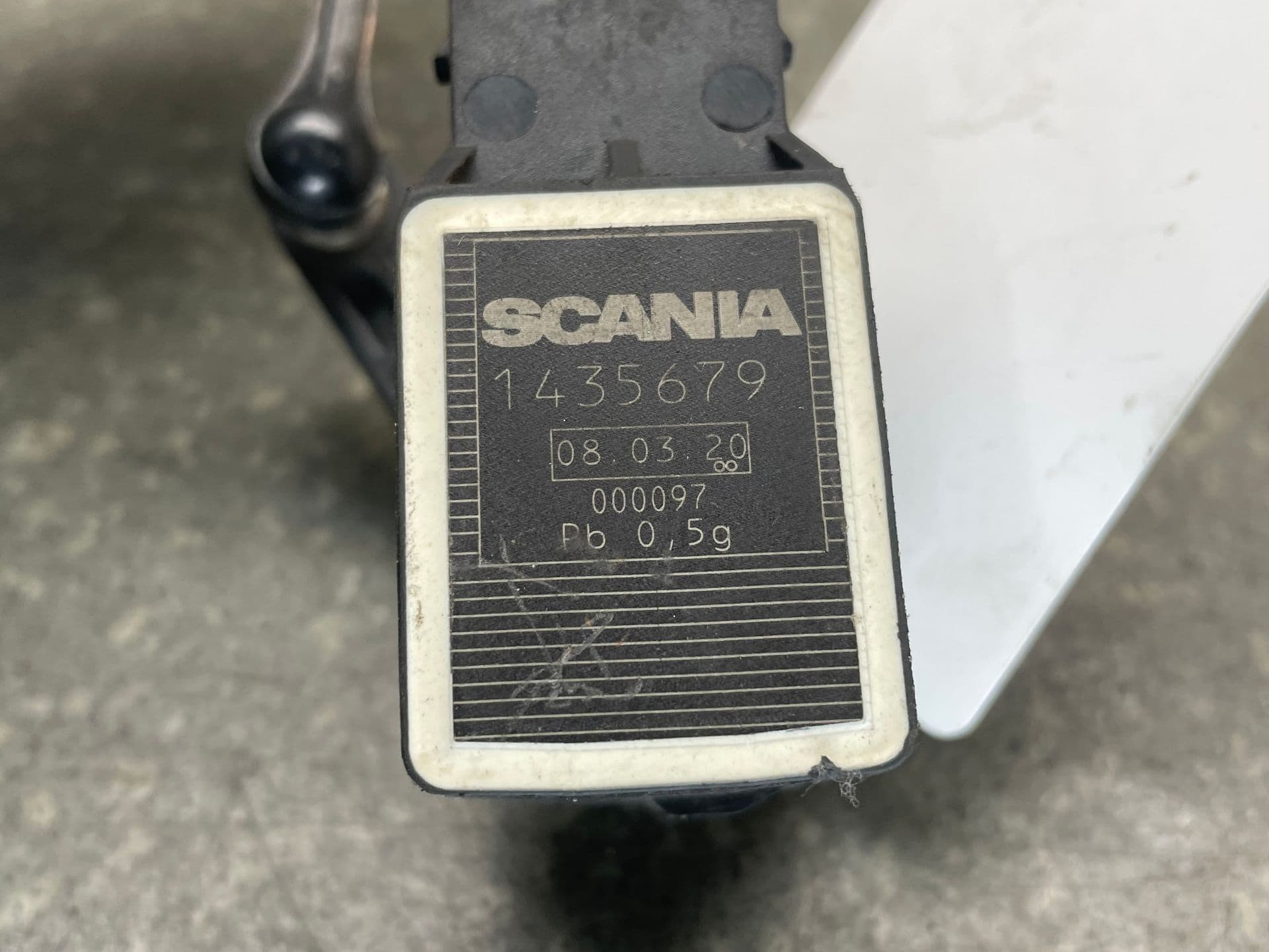 photo-1
