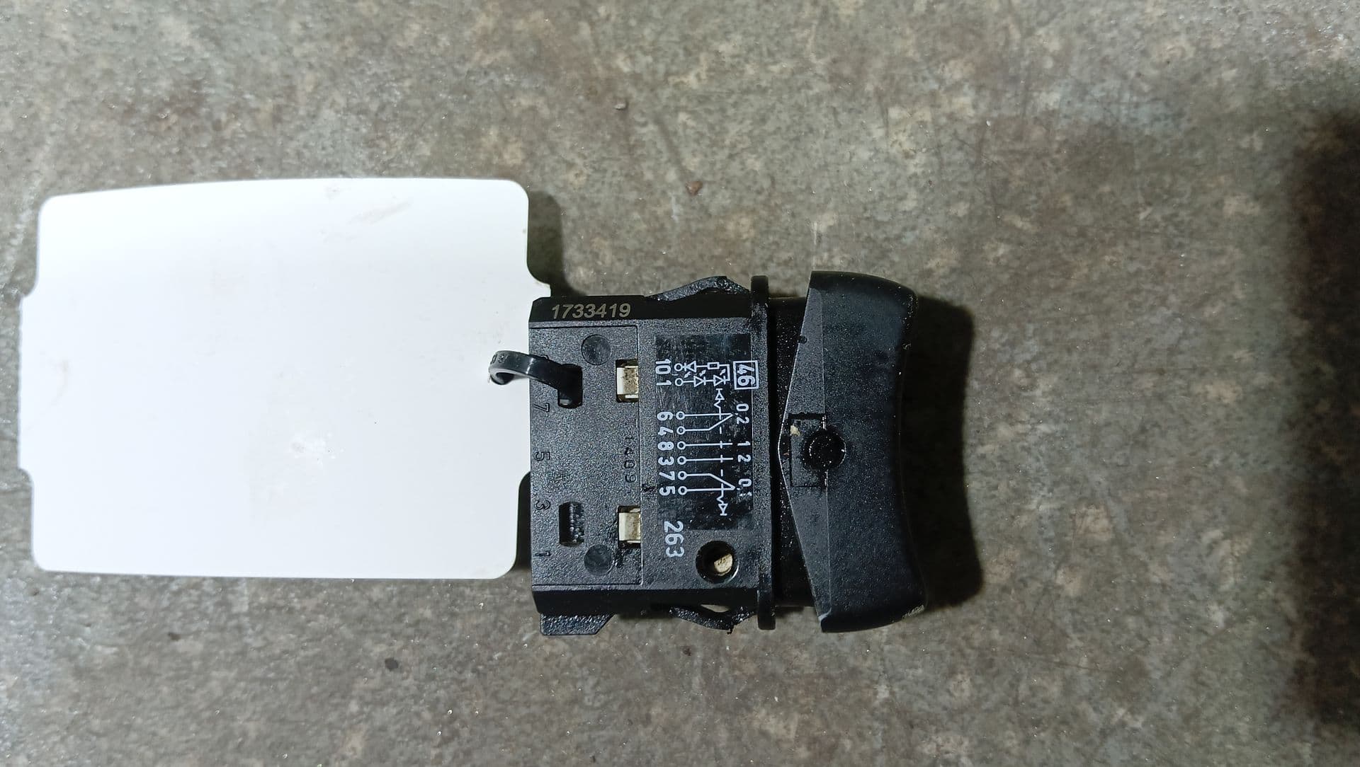 photo-1