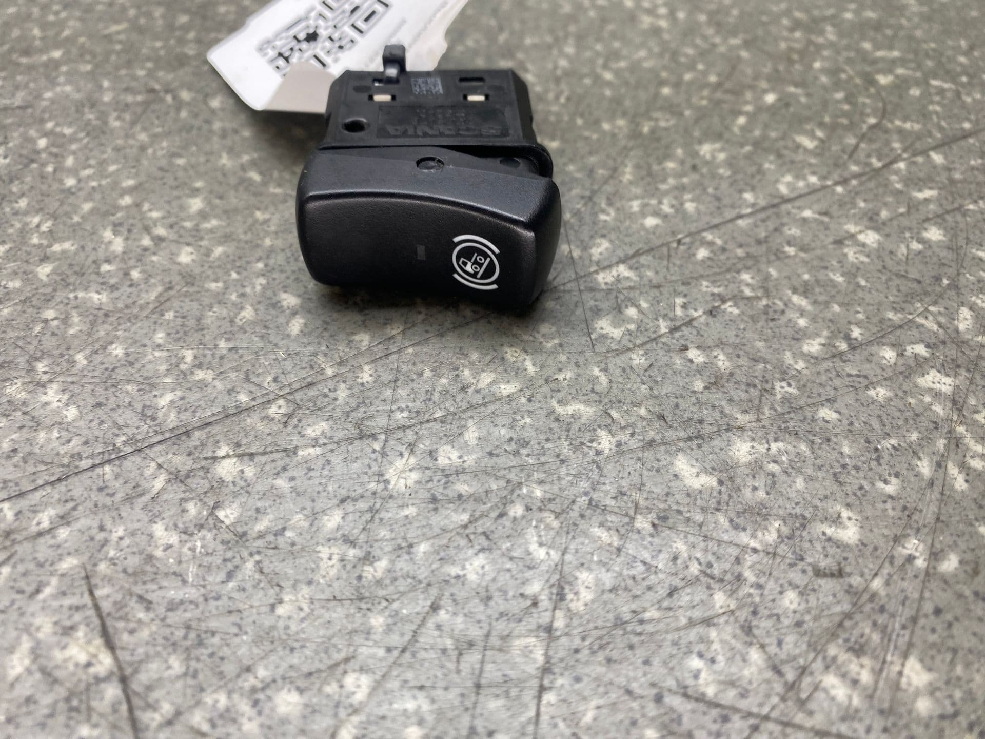 photo-0