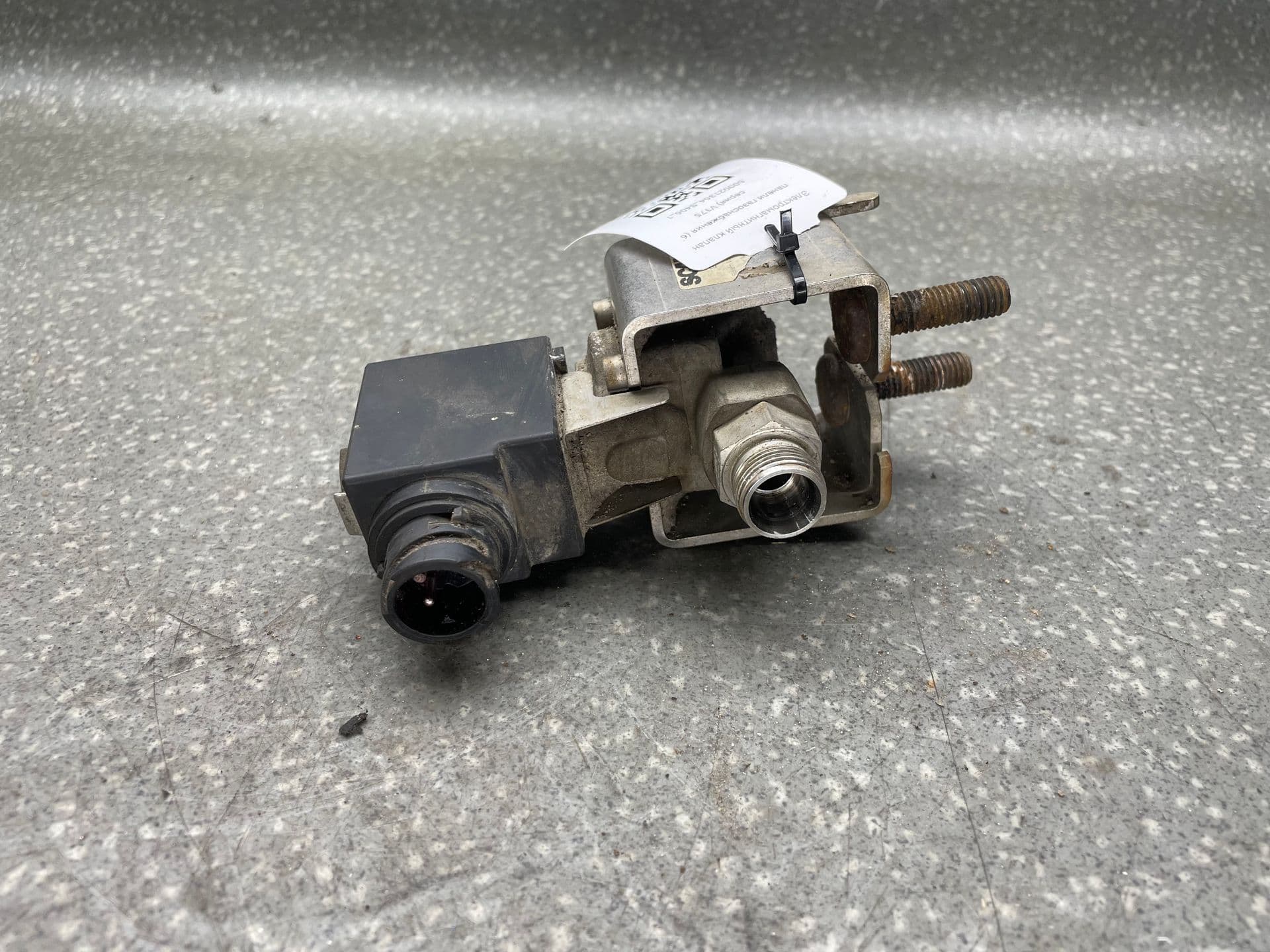 photo-1