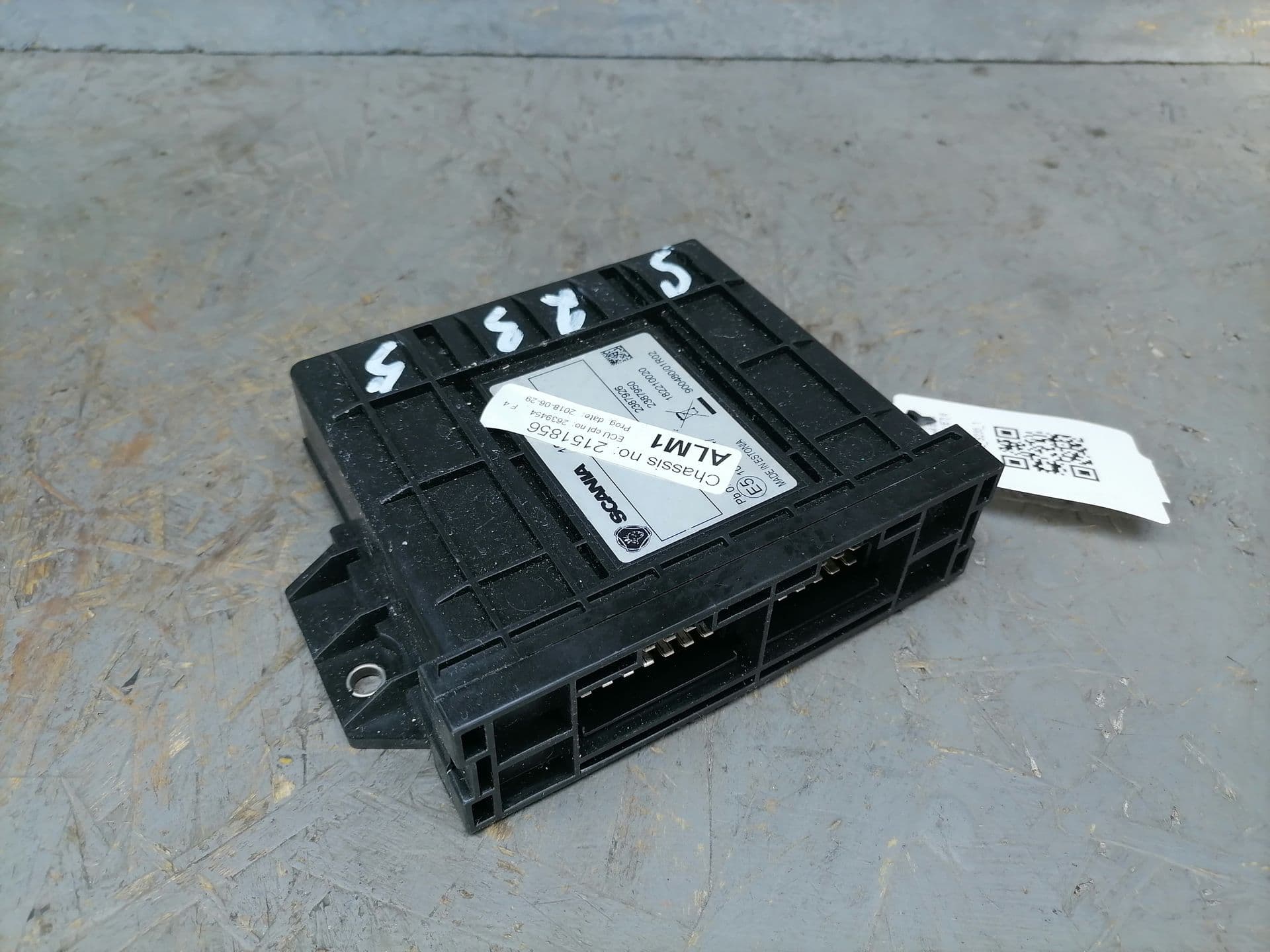 photo-0
