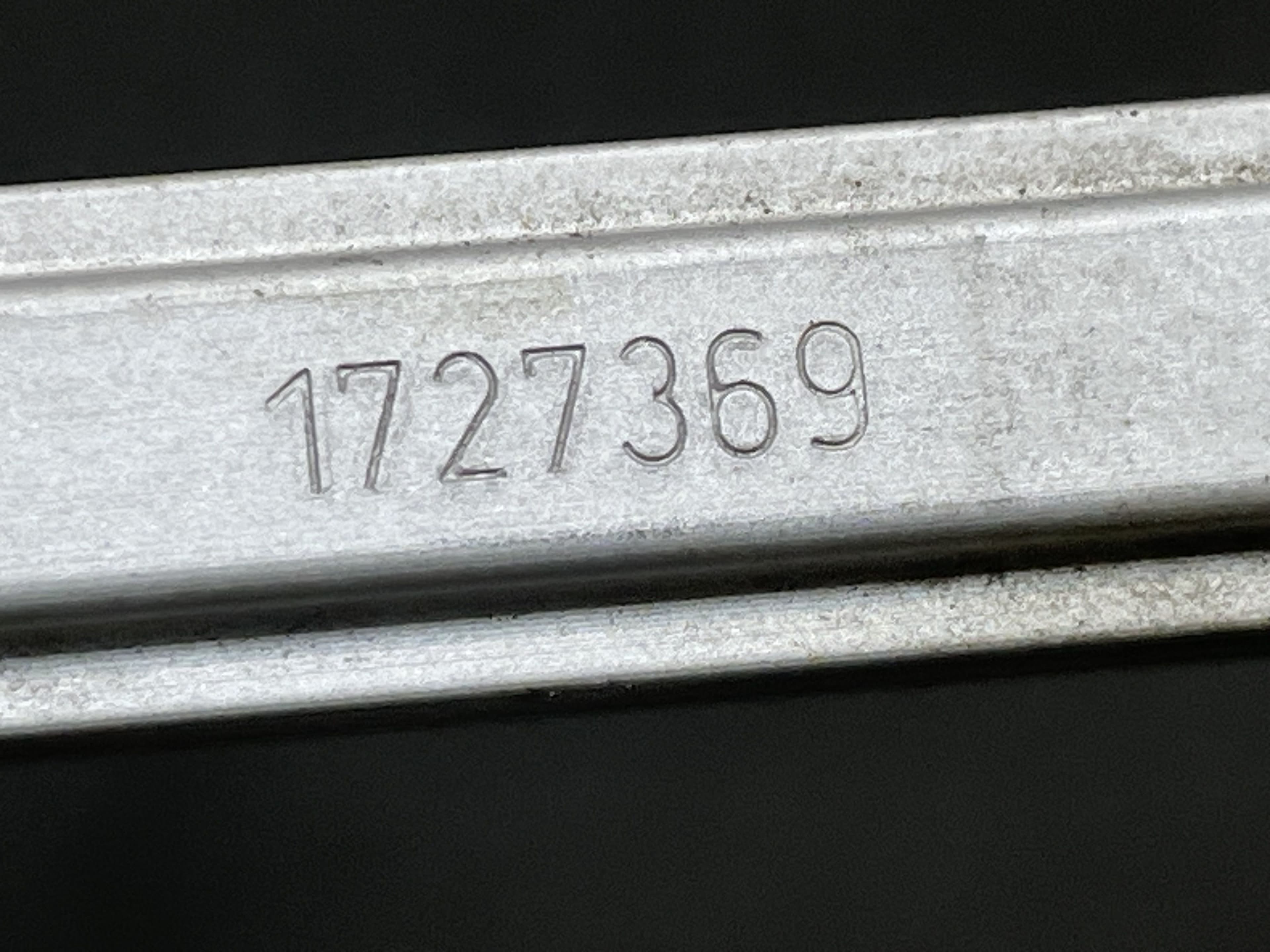 photo-1