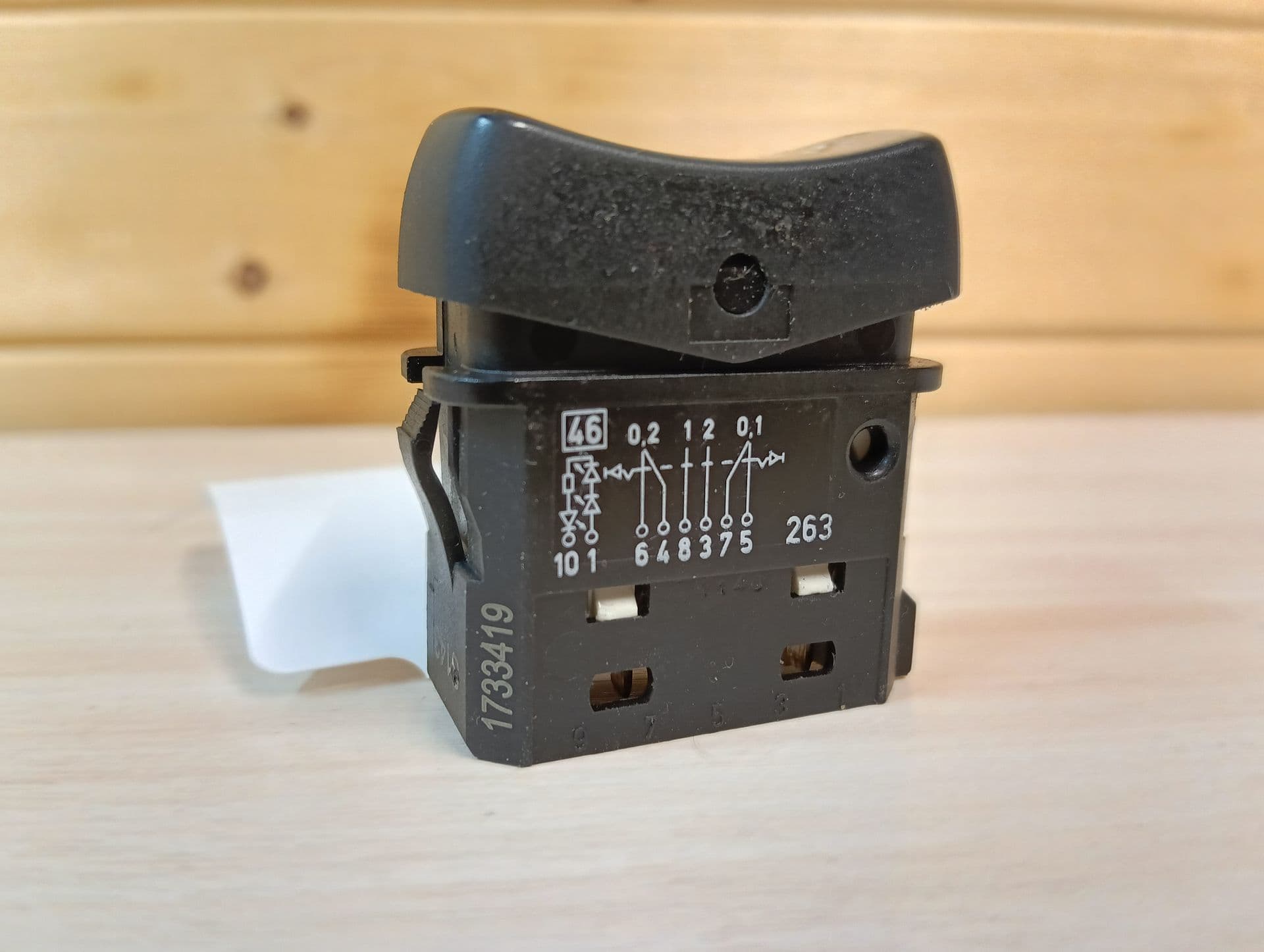 photo-1