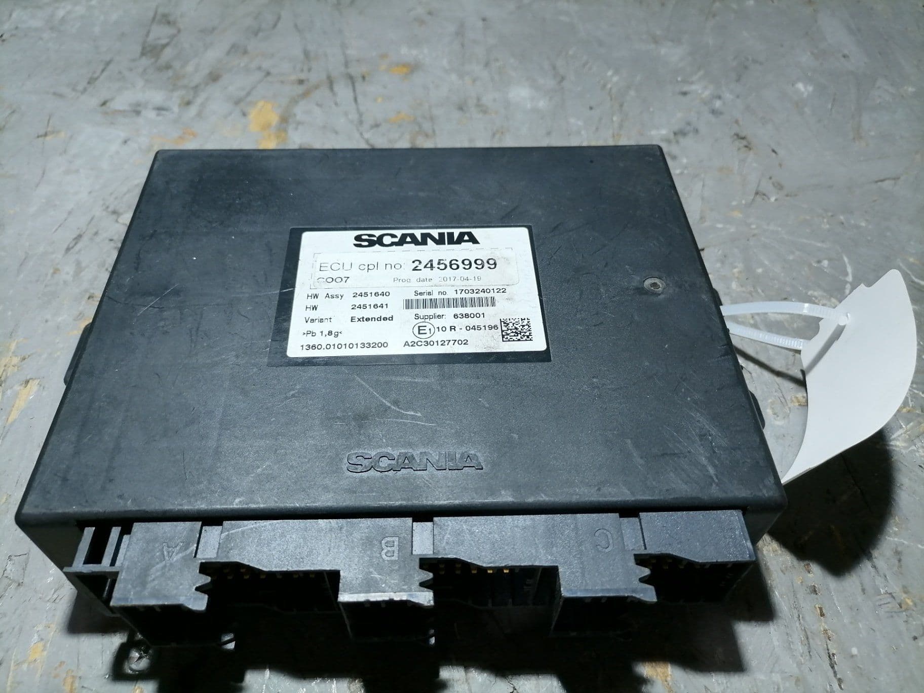 photo-0