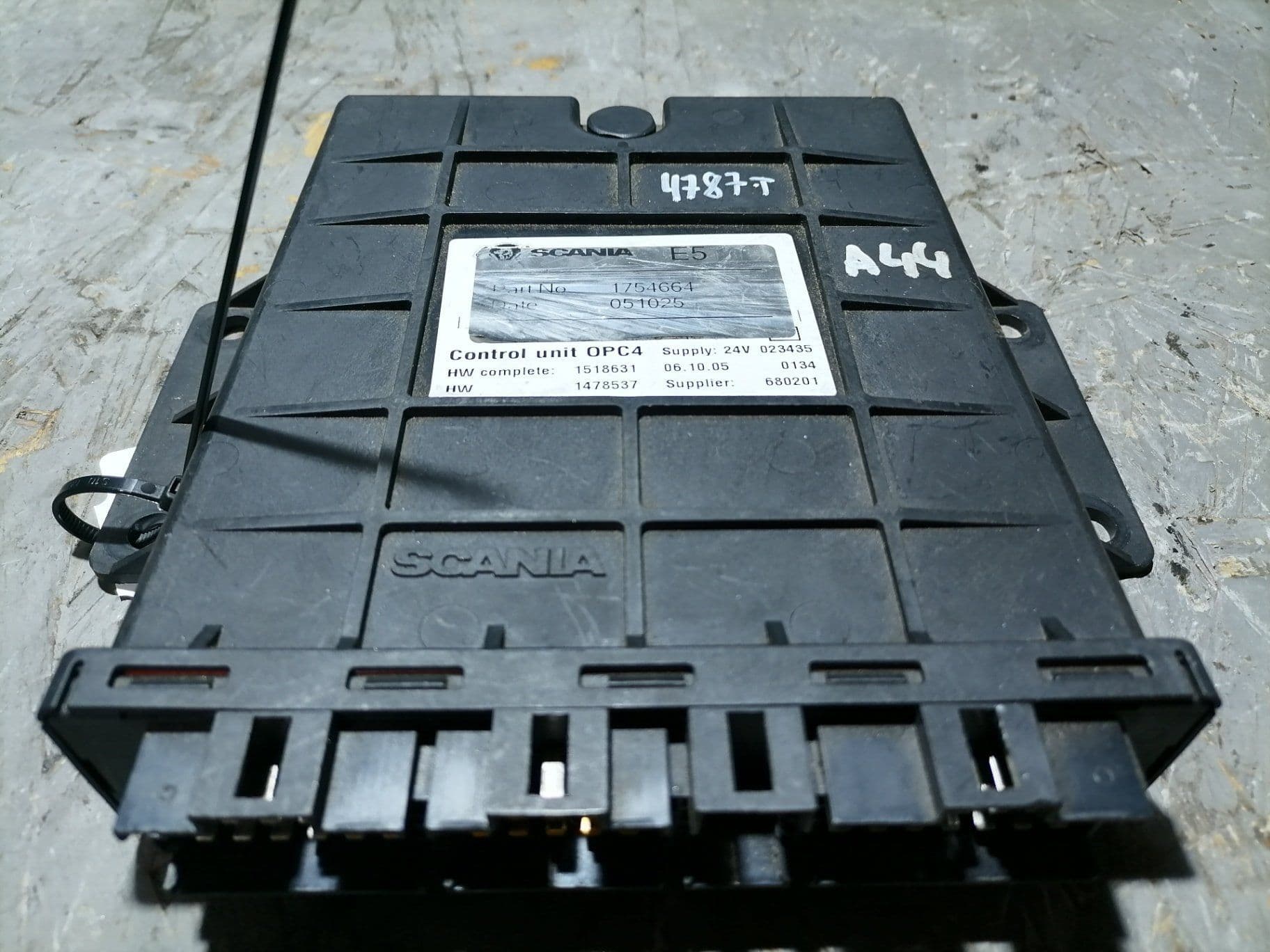 photo-0